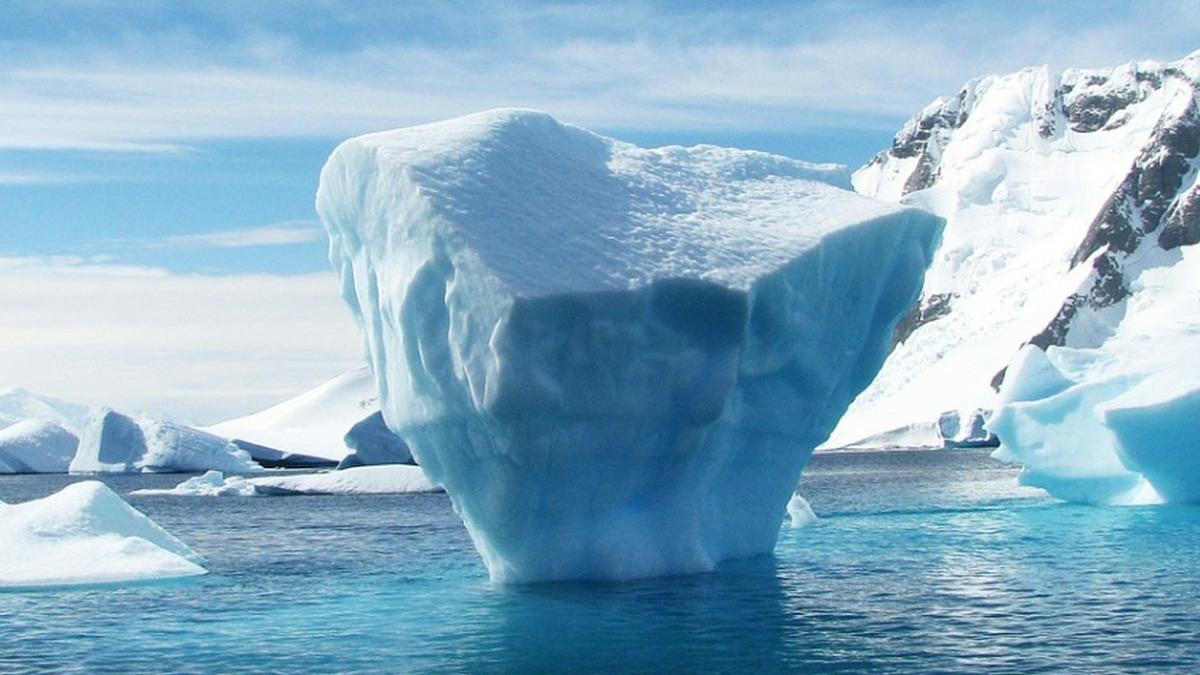 a fost furata apa dintr un iceberg valoarea pagubelor este uriasa