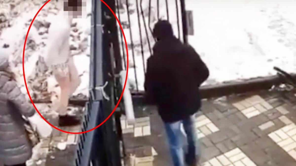 barbatul o asteptase pe eleva de 14 ani in lift i a rupt hainele de pe ea si a atacat o cu violenta