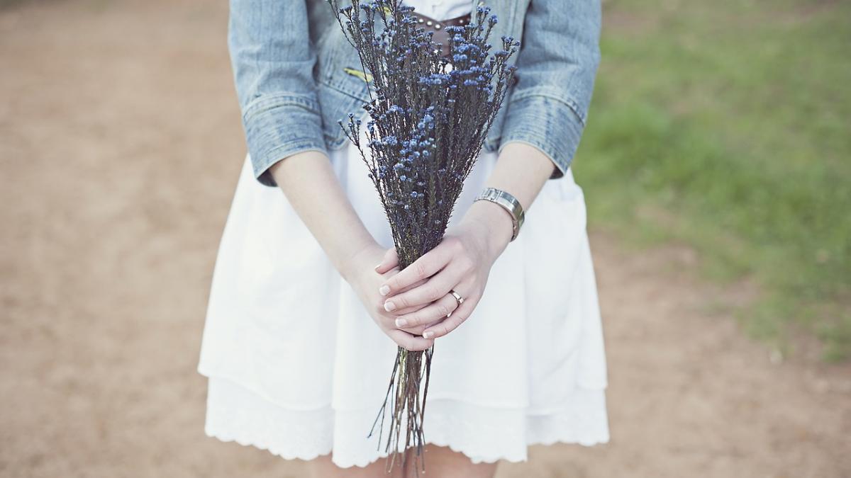 relu intrase pe facebook in vorba cu o fata pe care voia sa o seduca sambata seara era gata de