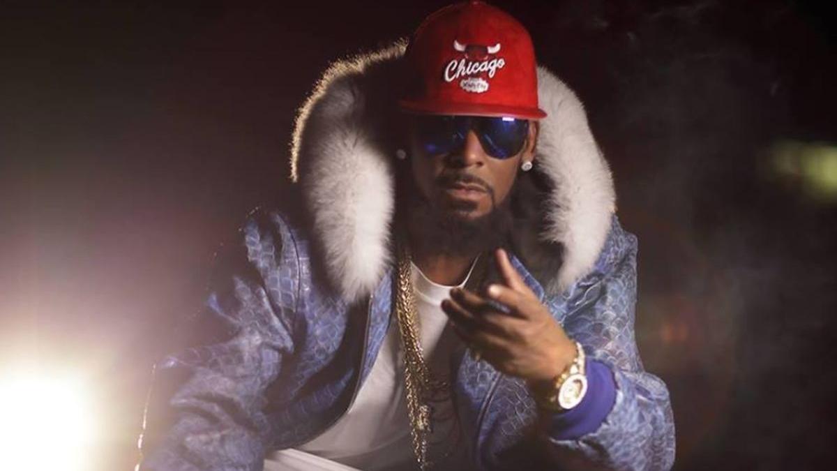 cantaretul r kelly acuzat de abuzuri sexuale