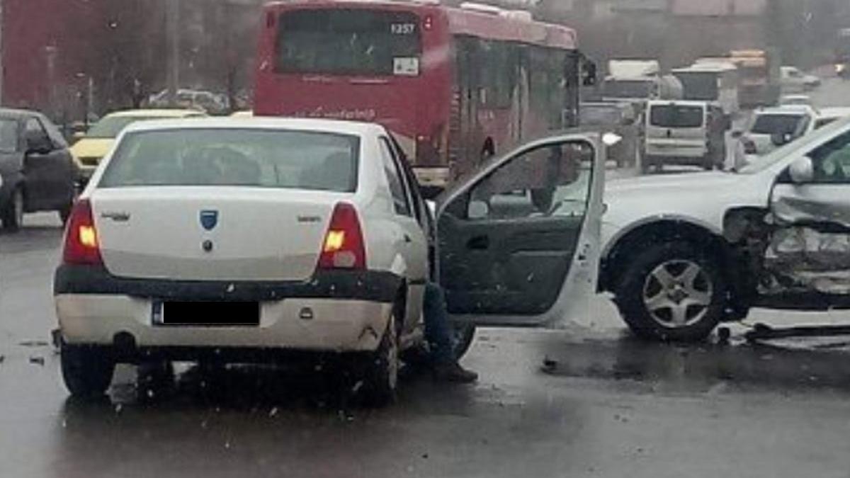doi politisti din iasi victimele unui accident rutier