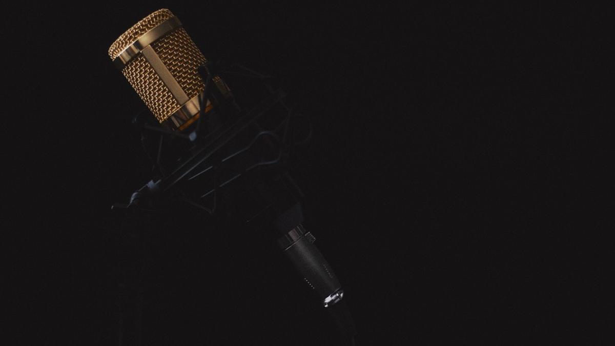 doliu in presa o cunoscuta prezentatoare a murit rapusa de cancer