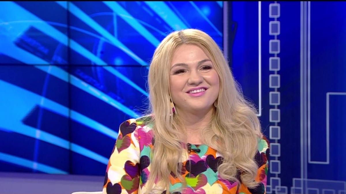 eroina zilei maria julieta georoiu organizeaza primul musical despre adolescenti