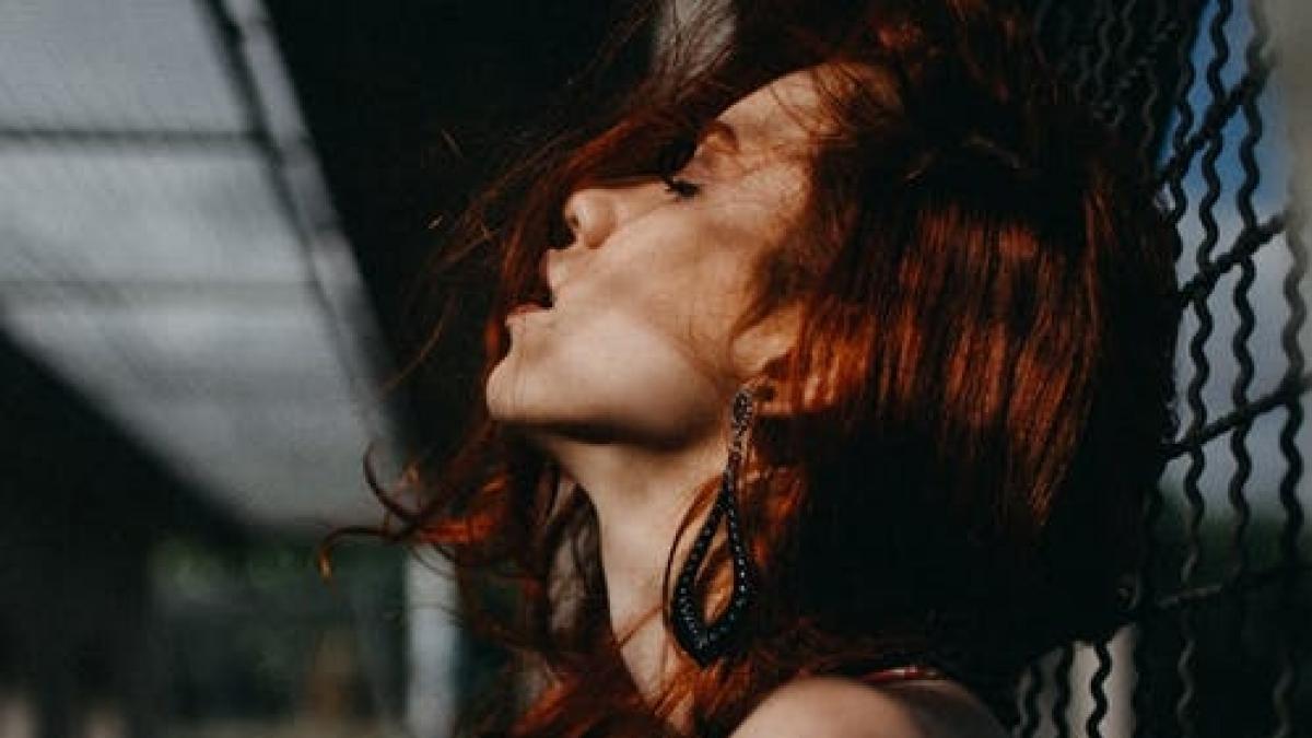 am baut cateva pahare in plus si am facut dragoste cu cel mai bun prieten al iubitului meu in scurt