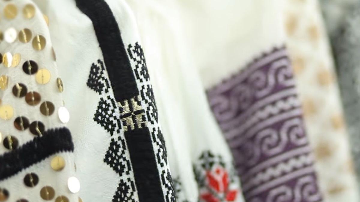 simbolurile de pe ia romanesca reprezinta codul genetic al neamului nostru