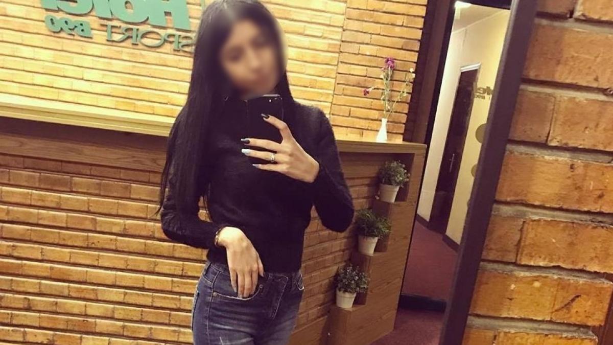 ce a aparut la usa valentinei fata din buzau care a ars in incendiu toti tinerii au hotarat sa faca