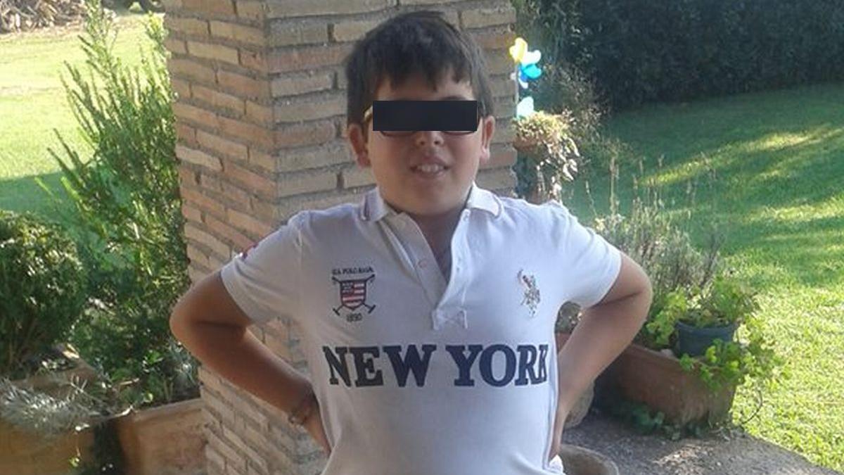 tragedie intr o familie din roma un adolescent de 14 ani a murit dupa ce tatal sau a cazut peste el