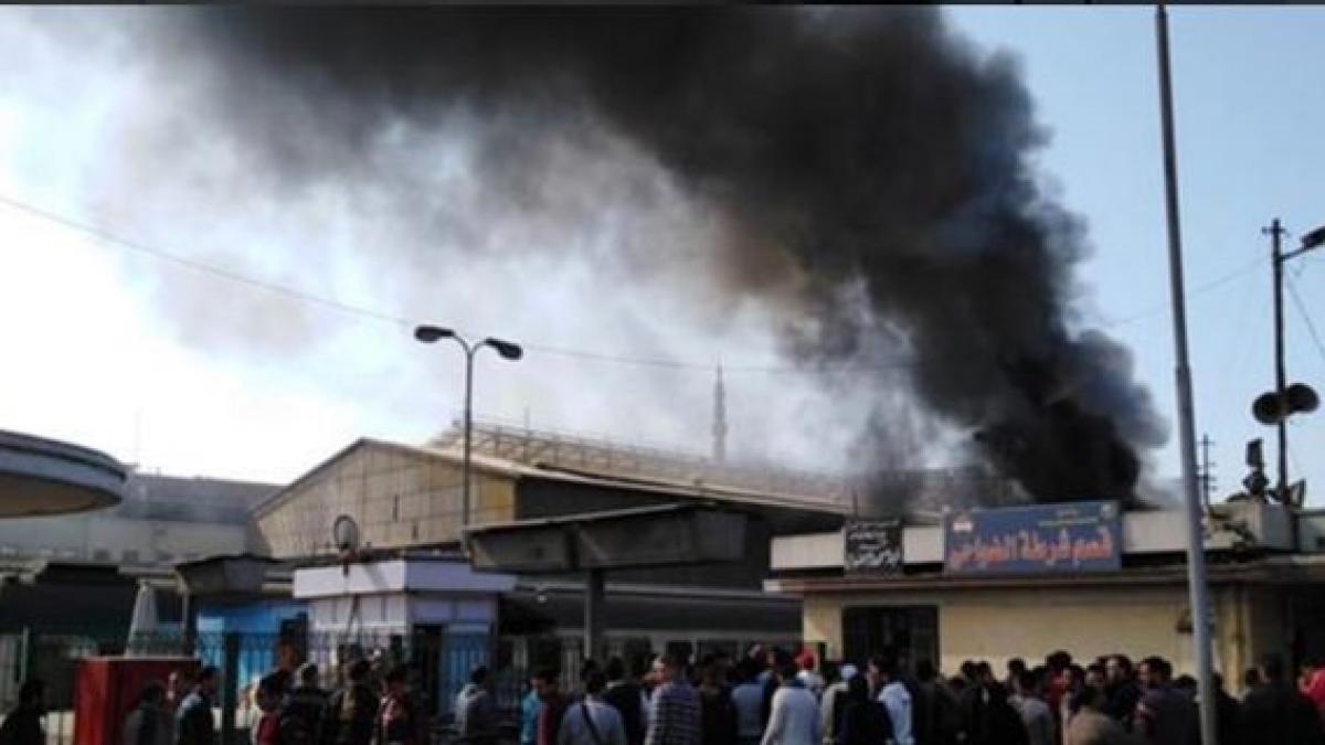 imagini dramatice dupa incendiul produs la gara din cairo soldat cu cel putin 25 de morti martor