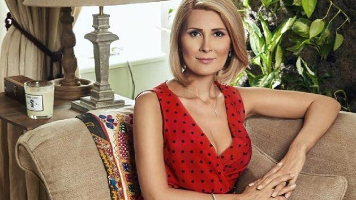 alessandra stoicescu este insarcinata va avea o fetita