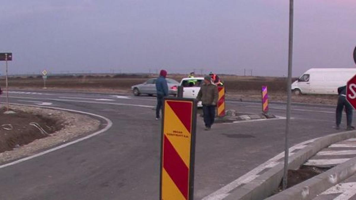 grup de muncitori care efectua lucrari pe o sosea din buzau spulberat de un sofer de 18 ani