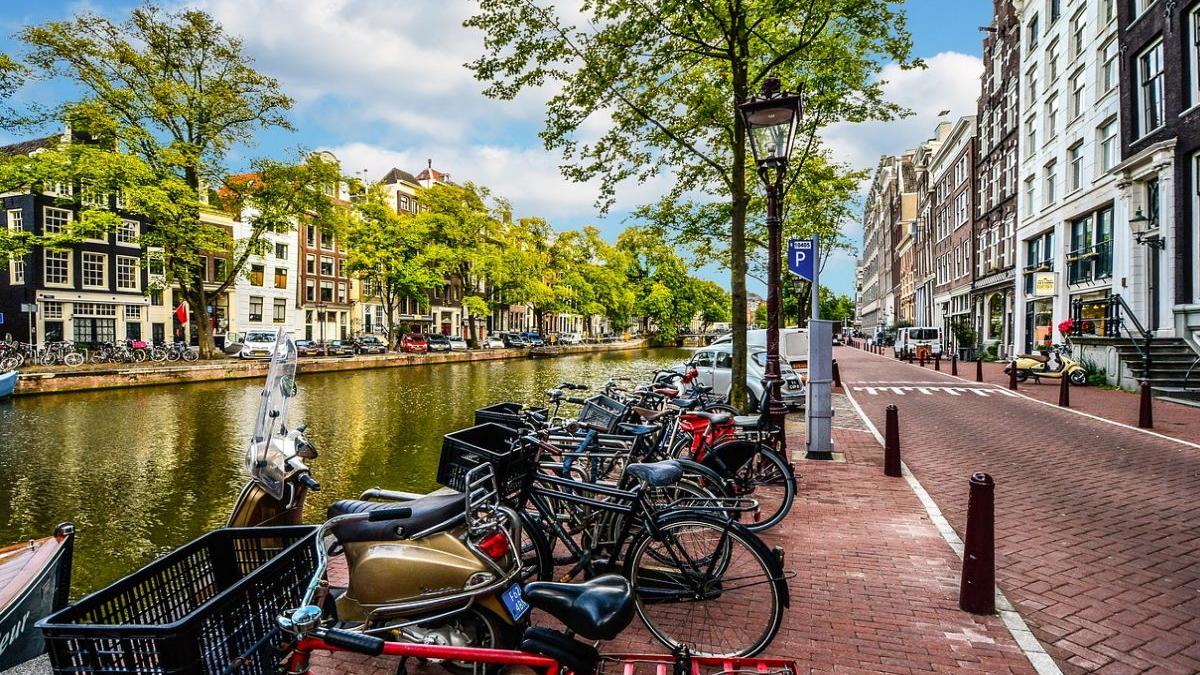 atentionare de calatorie pentru romani in olanda ce se intampla acolo