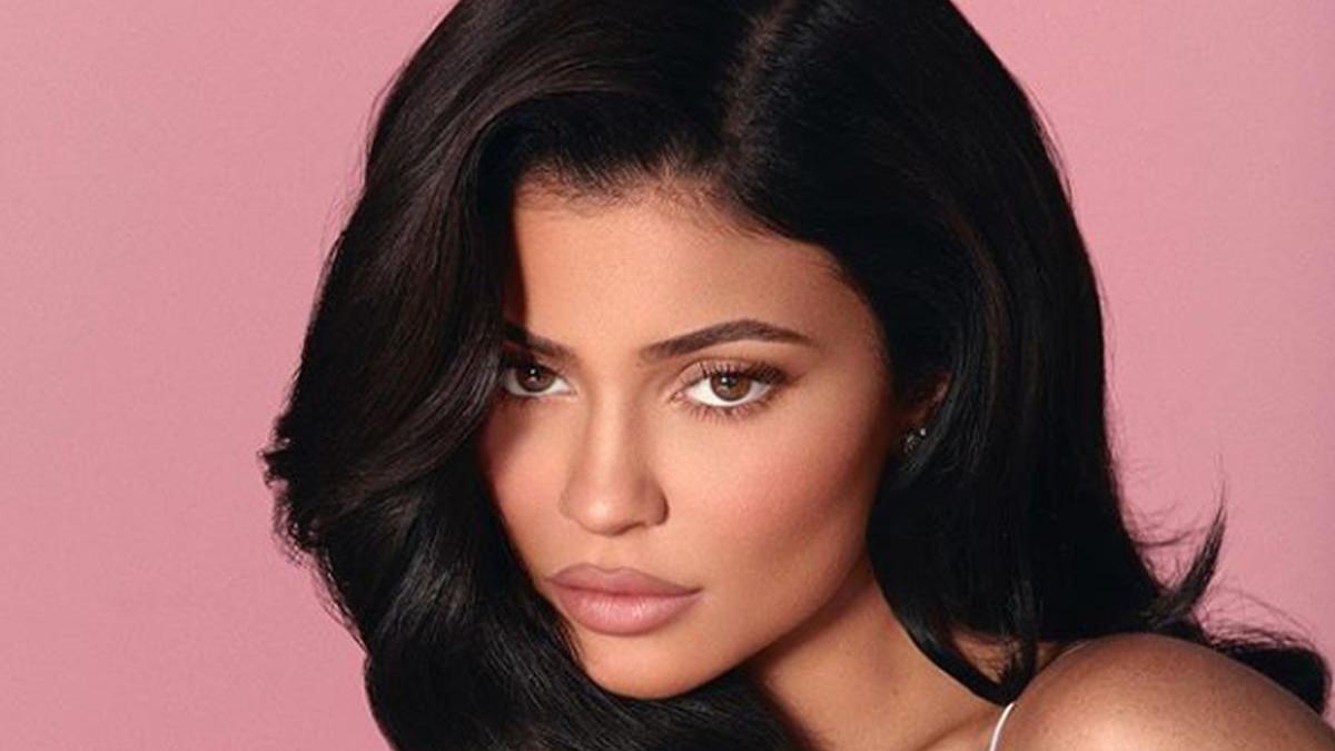 cum a reusit sa faca avere cea mai tanara miliardara din istorie