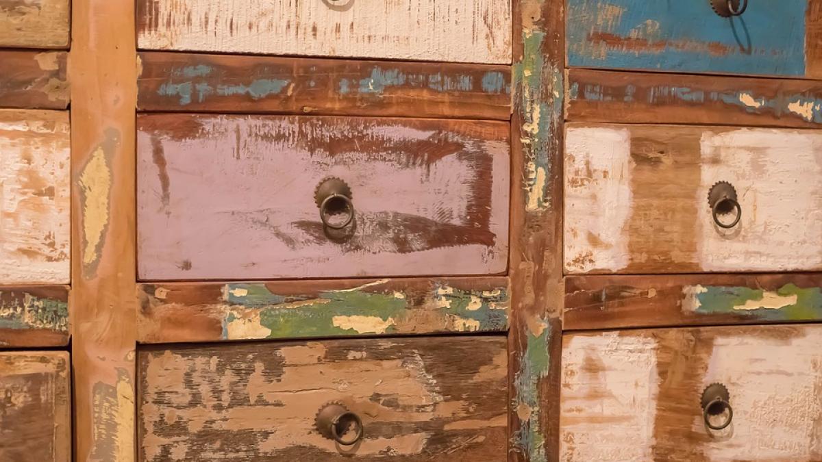 descoperire incredibila facuta de un brasovean intr un dulap vechi este o adevarata comoara