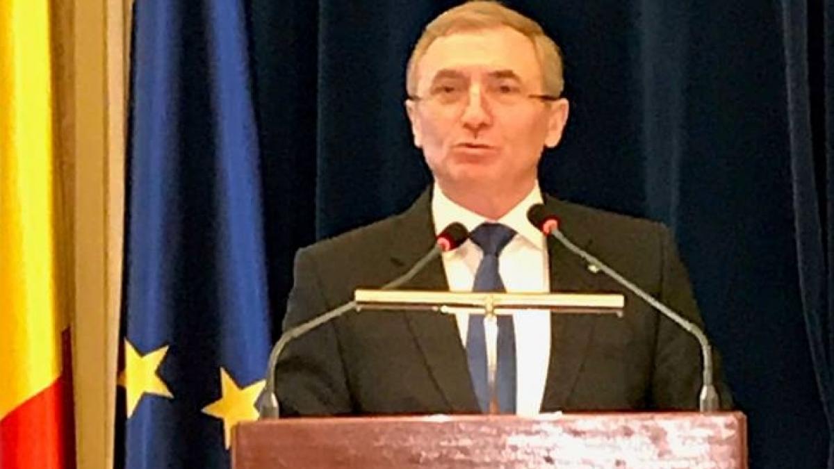 augustin lazar cere csm sa sesizeze curtea constitutionala pe modul in care guvernul a modificat