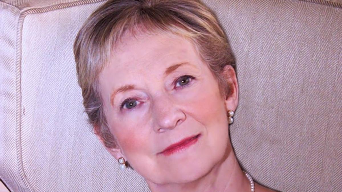 tata m a abuzat in cadrul unui ritual satanic in timp ce eram legata de o cruce nu pot uita acele