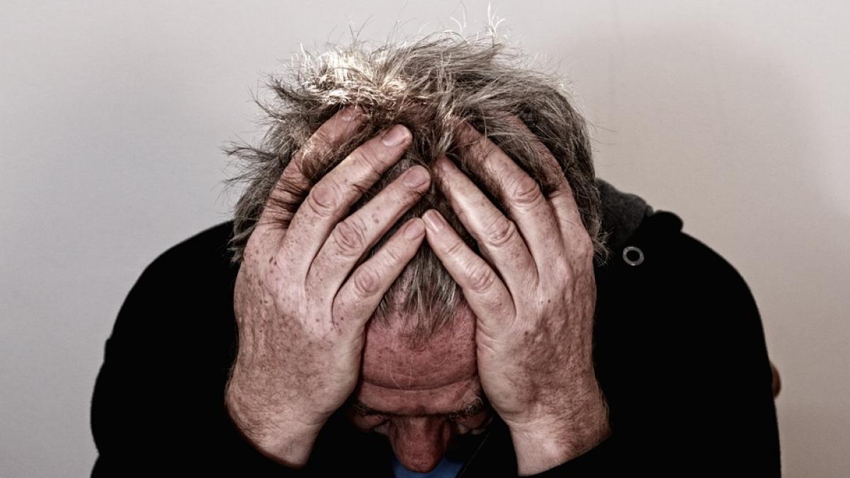 scrisoarea incredibila a unui barbat care si a schimbat sotia cu o tipa care i ar putea fi fiica ce