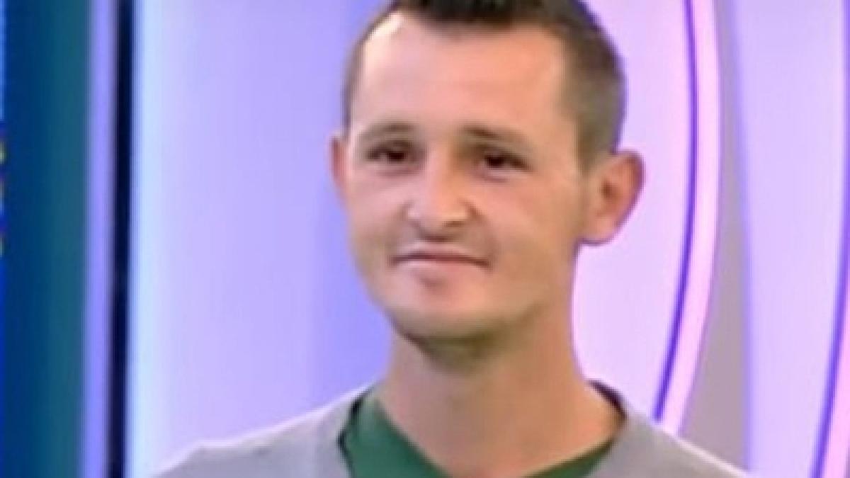 nelu are 30 de ani si este din vaslui judetul in care se petrec tot soiul de lucruri tanarul are un