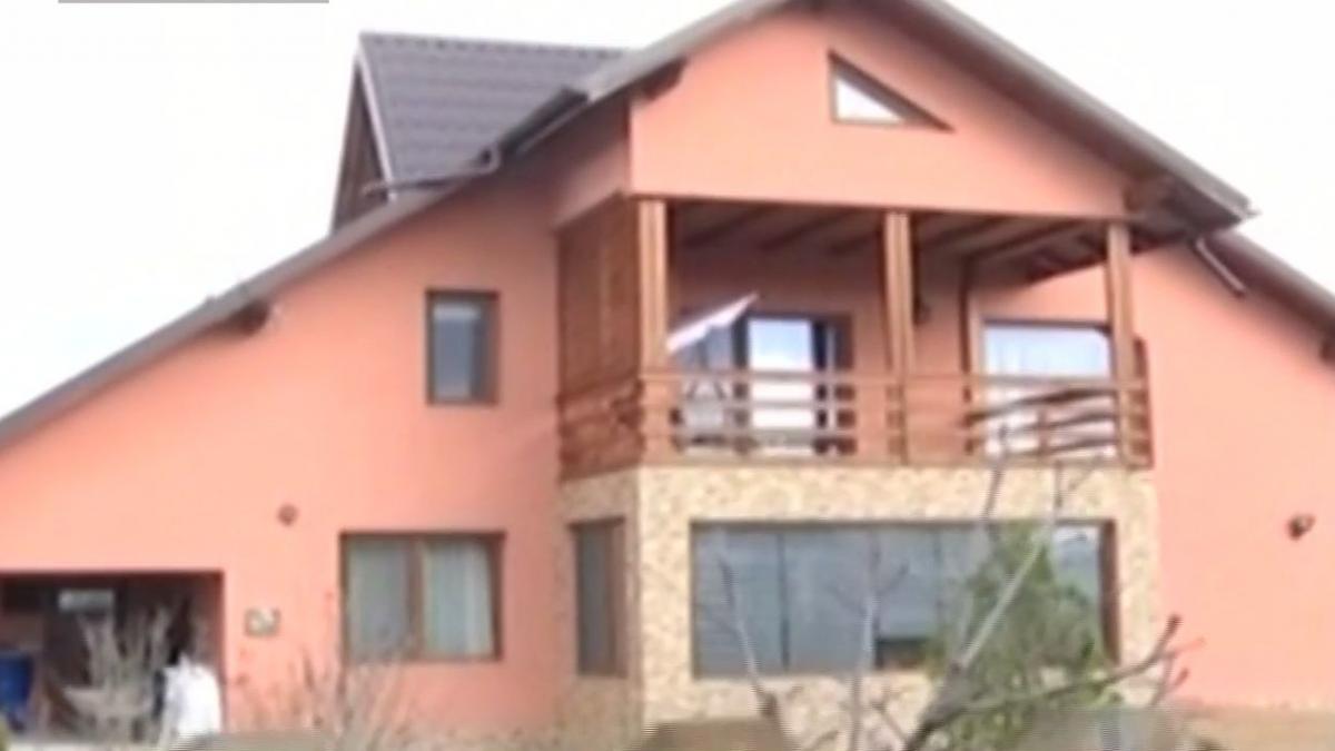 cum si a facut lucian onea fostul sef de la dna ploiesti cale batuta pana la vila de 200 de metri