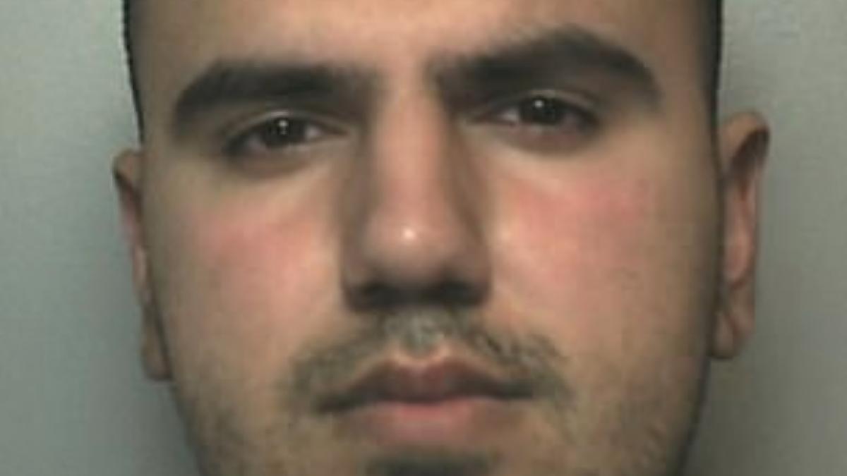 s a filmat in timp ce viola o studenta bauta este incredibil ce a facut barbatul dupa