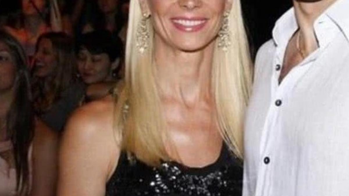 o celebra romanca a anuntat divortul sotul ei avea doua amante