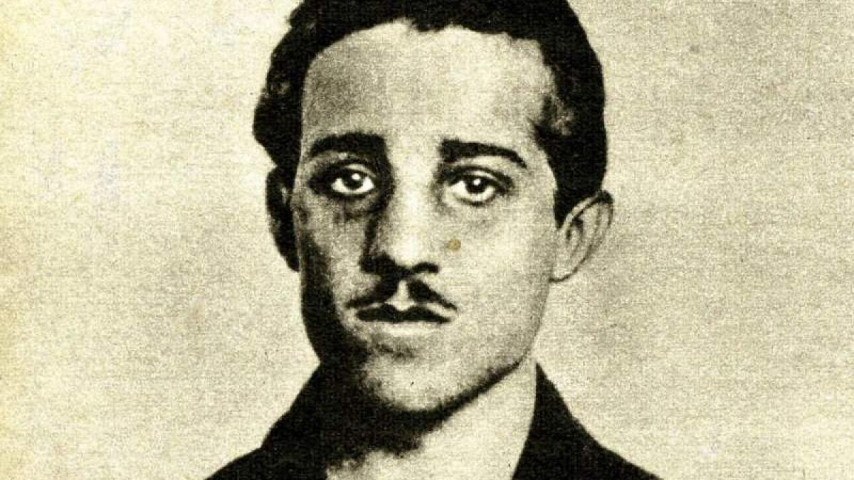 acesta este tanarul sarb despre care se spune ca are pe constiinta 40 000 000 de oameni care e