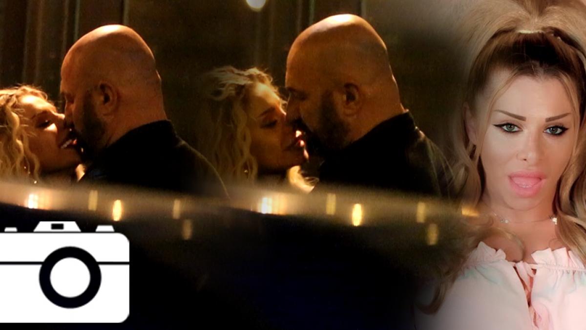 blonda lui scarlatescu a iesit singura in club a ajuns la urgente si medicii au legat o de targa nu