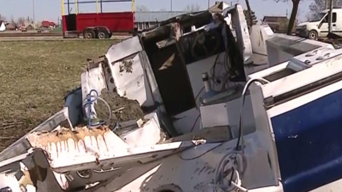 operatiune antidrog in delta dunarii a fost descoperita o salupa cu droguri