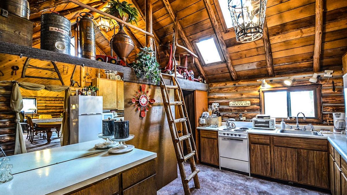 intamplari din vaslui eram cu totii acasa eu sotia fiica ginerele si nepotelele am stat in