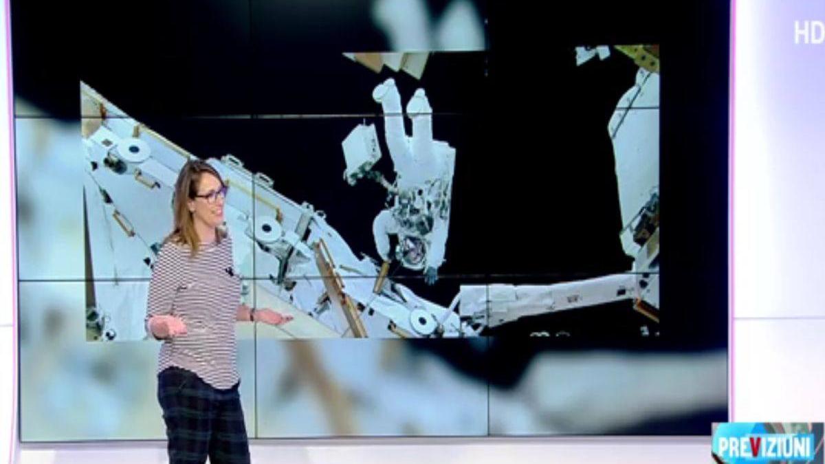 ce se mai intampla pe facebook o misiune nasa a fost anulata din cauza unui costum pentru femei