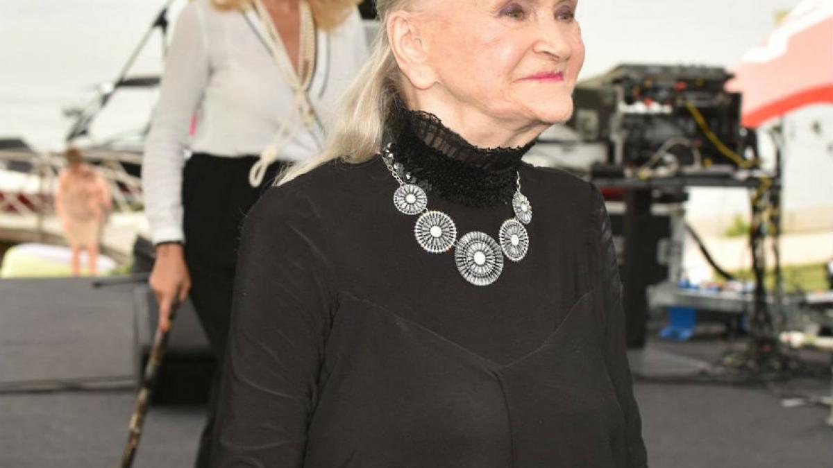 ce avere a strans zina dumitrescu si cine ii mosteneste toti banii