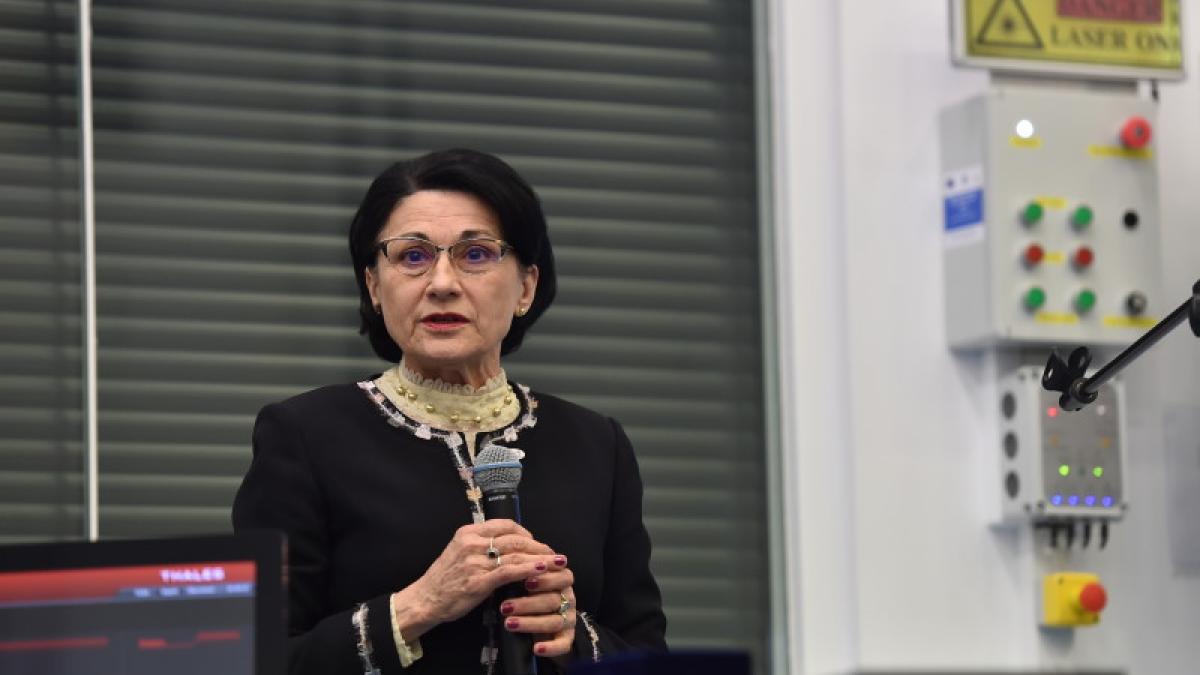 ecaterina andronescu anunta schimbari la bacalaureat categoria de elevi care ar putea sa scape de
