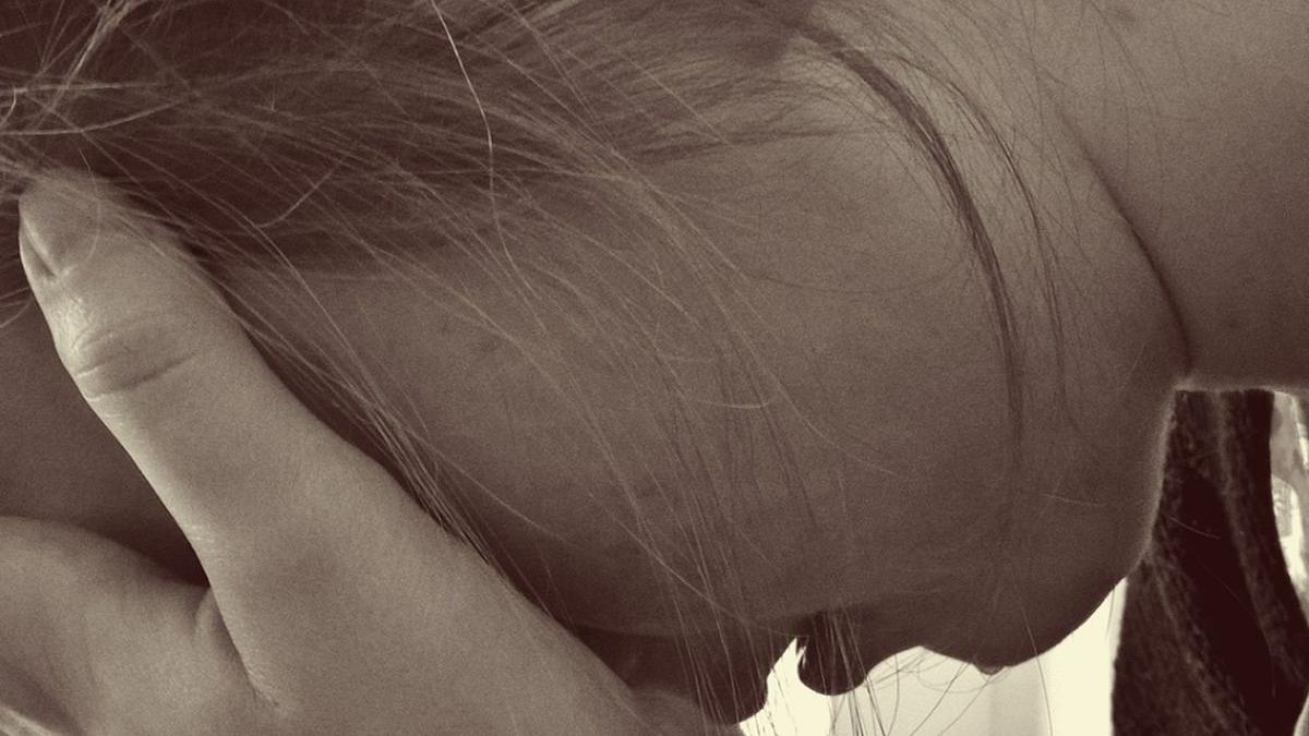 caz socant intr o localitate din bistrita un barbat si a terorizat iubita o noapte intreaga femeia