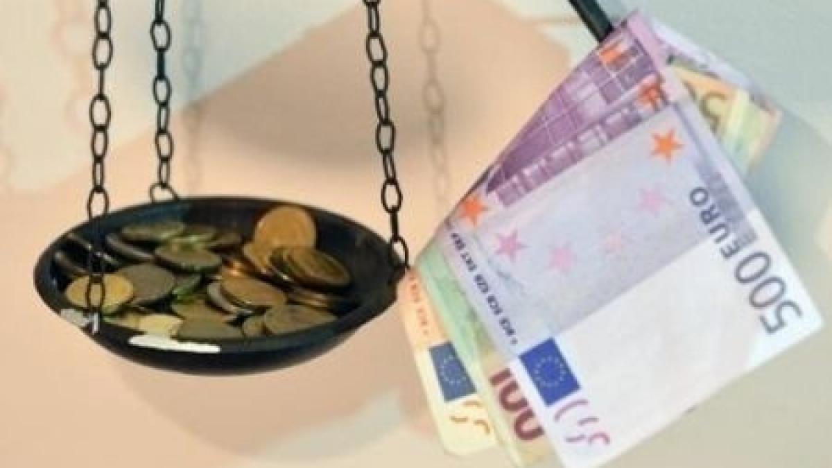 curs valutar 1 aprilie leul se apreciaza usor fata de euro