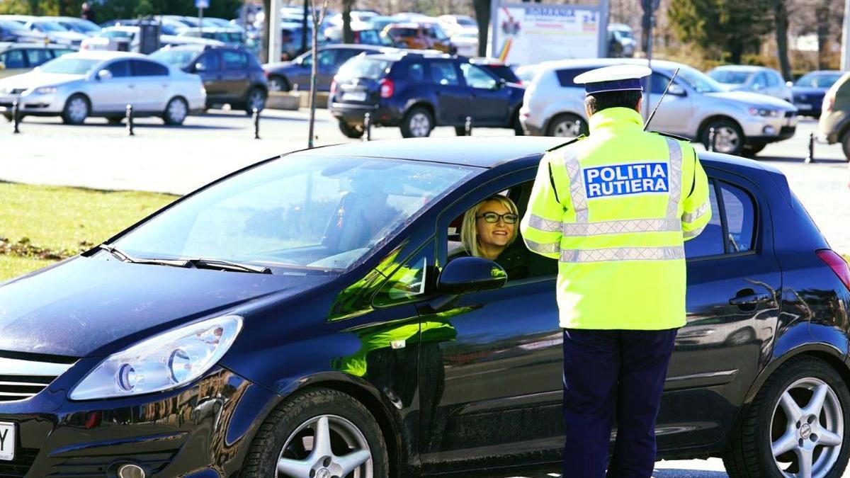 politistii din romania vor fi dotati cu camere video montate direct pe uniforma