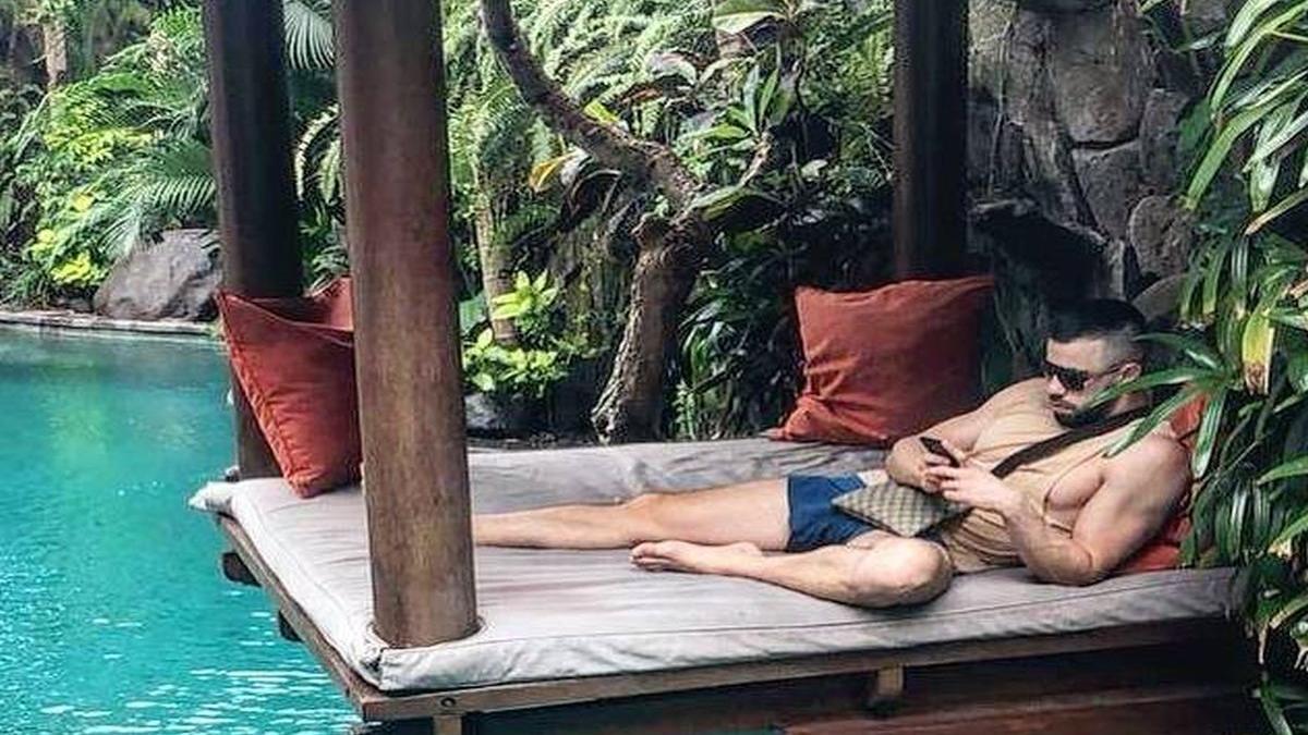 are 26 de ani este milionar si isi cauta iubita vreau o femeie care