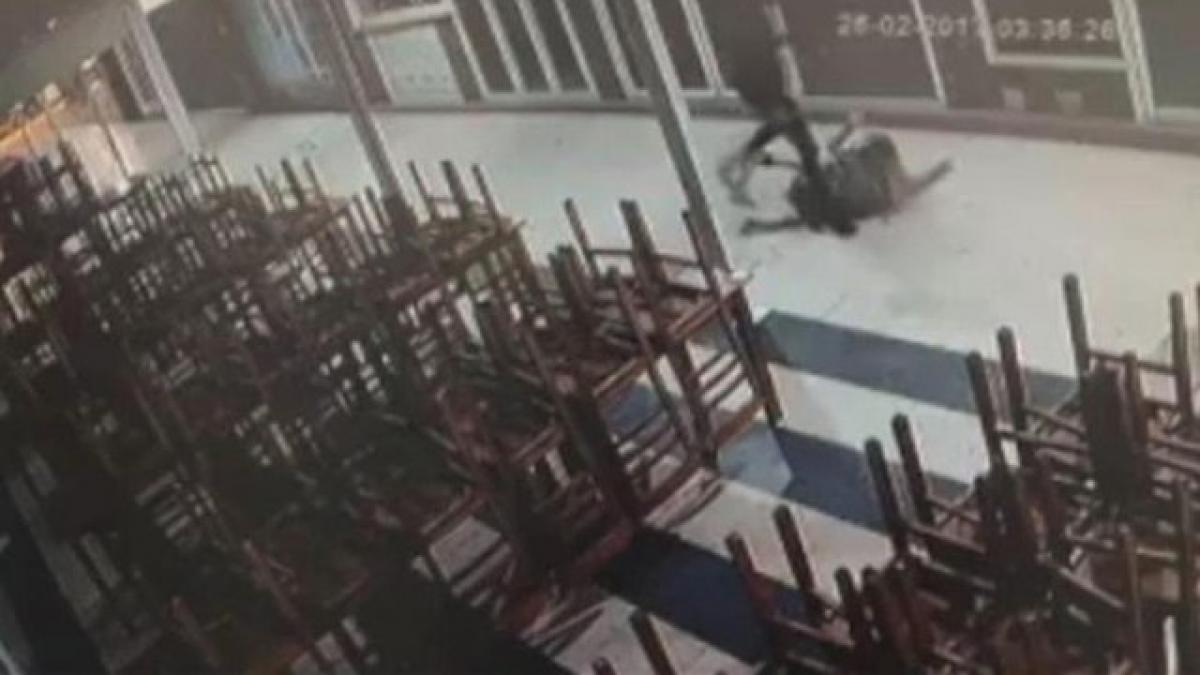 romanca din spania batuta cu salbaticie de sot intr un bar femeia a ramas fara miros