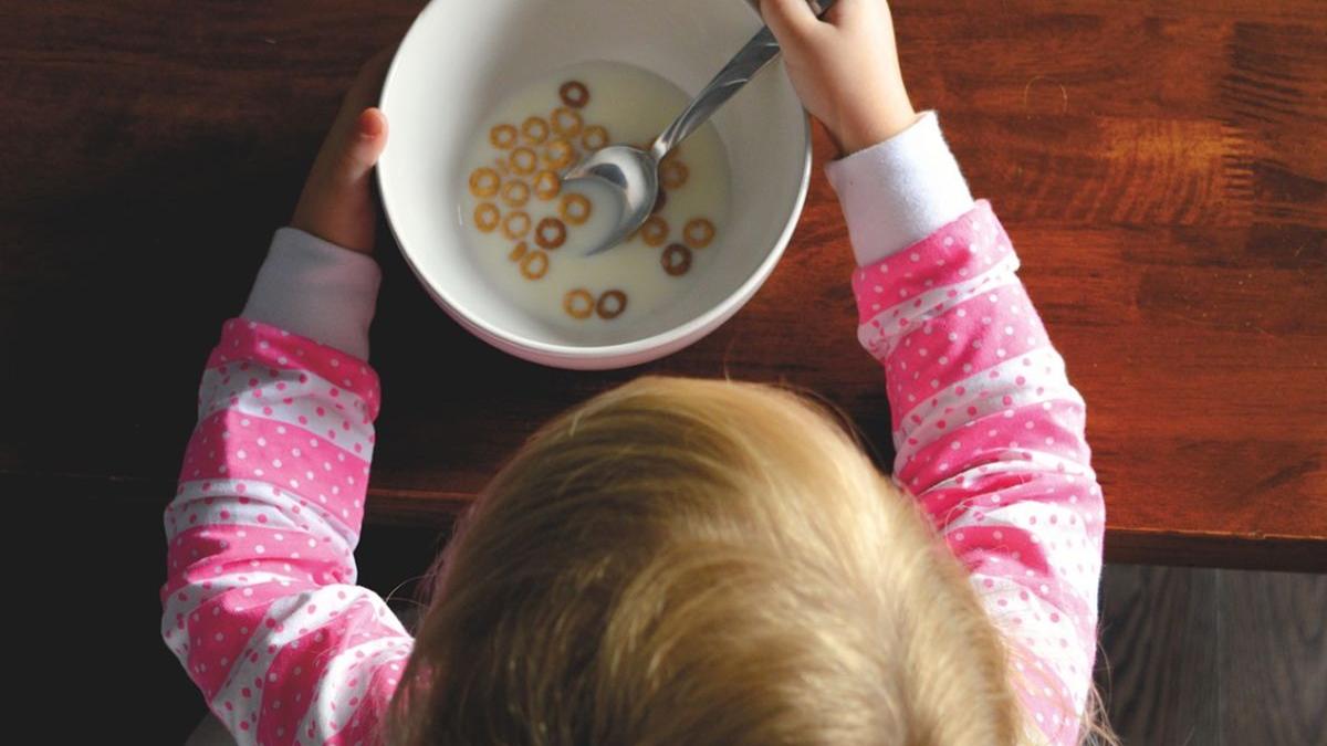 un educator a fost arestat dupa ce a otravit 23 de copii ce au patit micutii dupa masa pe care au
