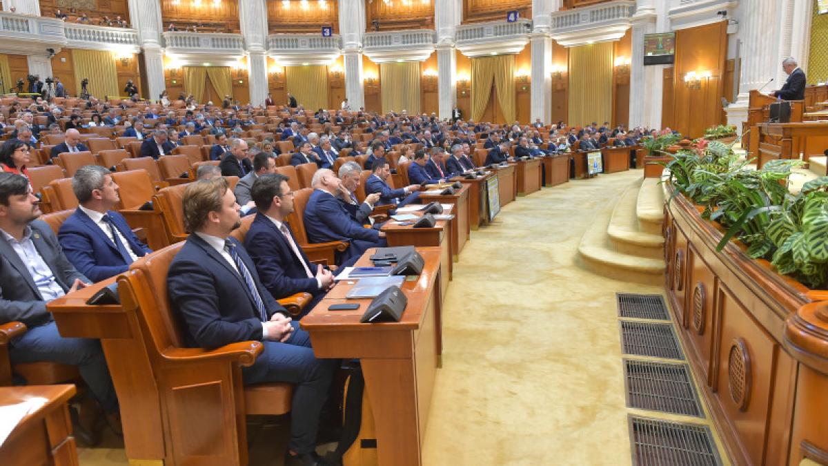 razboi total in pnl inainte de alegerile europarlamentare