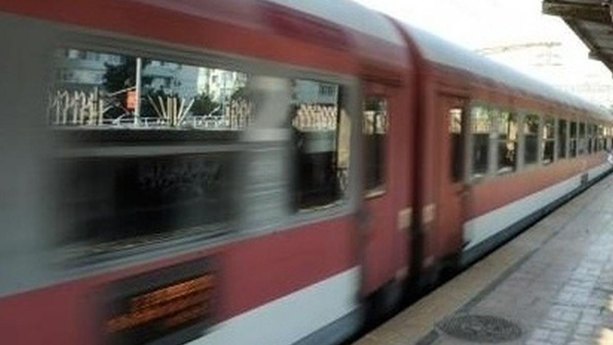 studenta s a urcat intr un tren constanta bucuresti cand controlorii au descoperit ca are un bilet