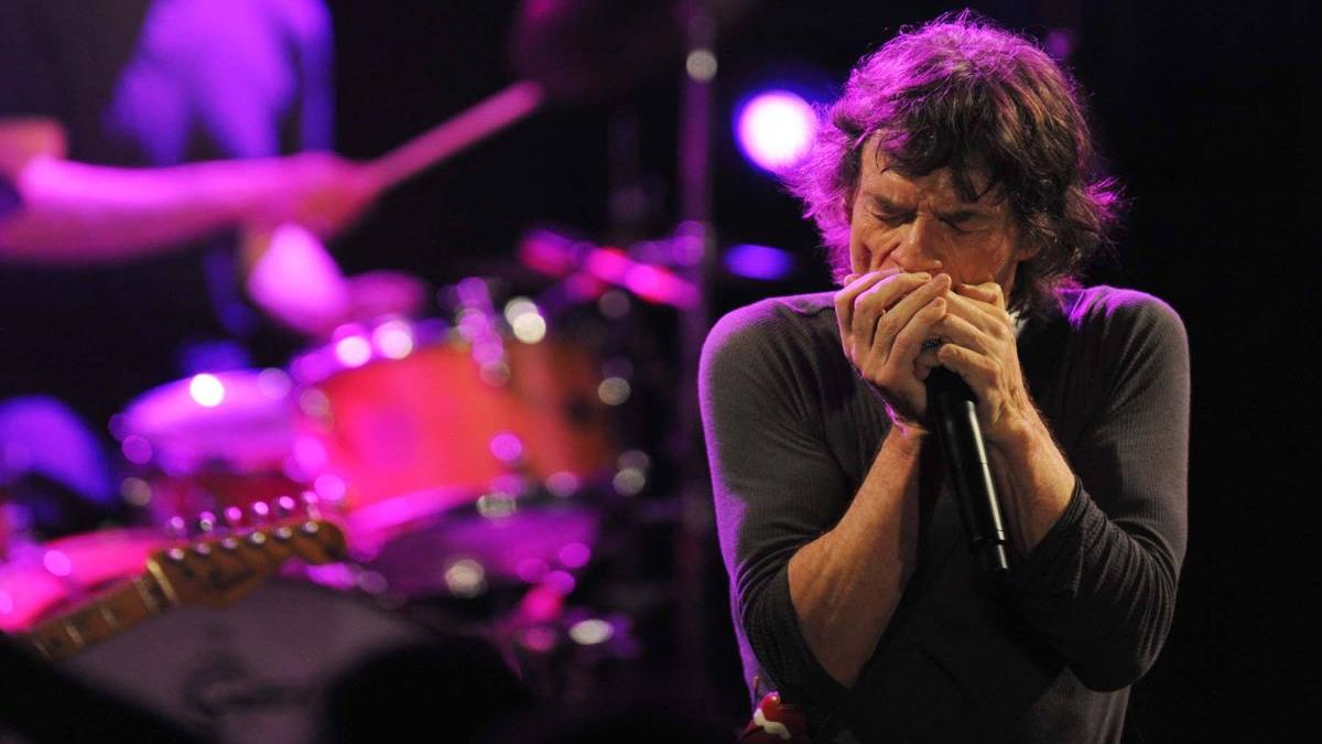 un mare artist international operat la inima de urgenta