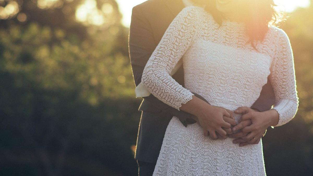 parea ca au relatia perfecta pana sa se mute in noua lor casa banuiala macabra a femeii le a naucit