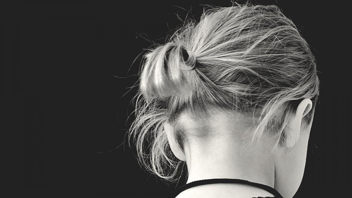 fetita de 12 ani insarcinata cu bunicul sau cum a iesit totul la iveala