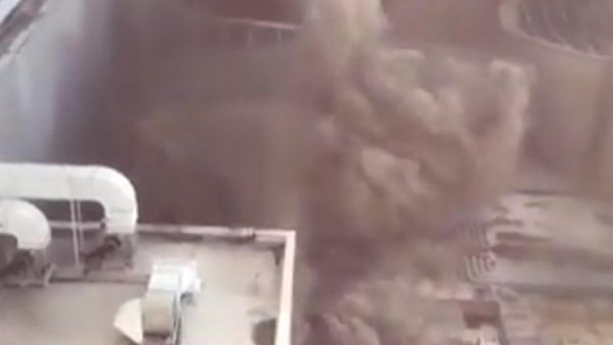 incendiu de proportii in capitala thailandei un hotel plin de turisti a izbucnit in flacari video