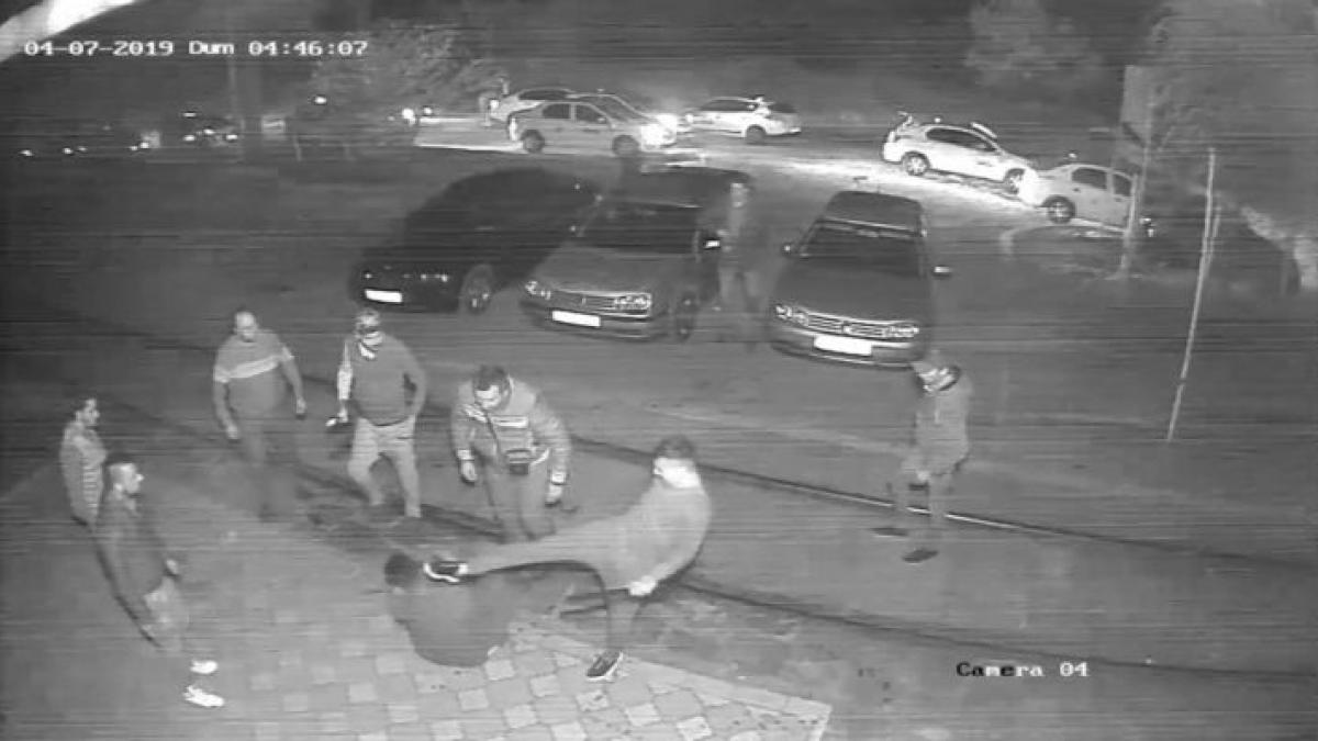 noi detalii despre cazul tanarului din galati batut de taximetristi patru barbarti au fost