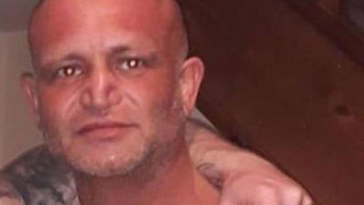 acest barbat a consumat cocaina timp de 25 de ani e absolut socant ce i au facut drogurile incepuse