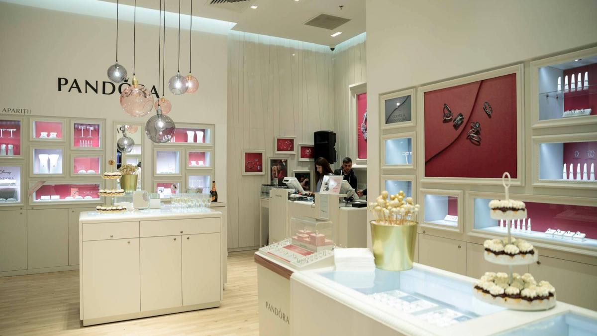 o noua inselatorie circula pe internet femeile din romania trebuie sa aiba mare grija