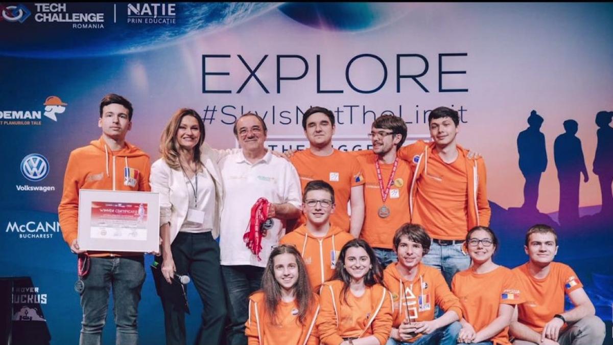 elevii geniali care reprezinta romania in sua