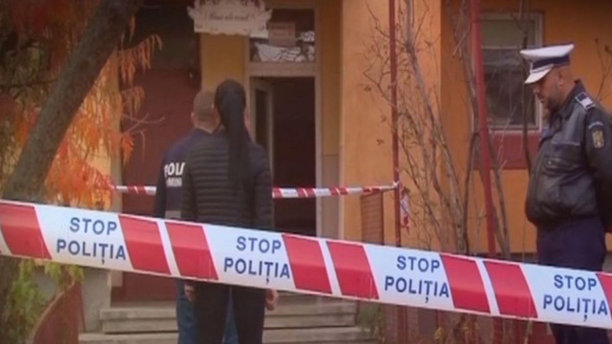 sinucidere la ploiesti o femeie s a aruncat de la etajul sase al blocului in care locuia