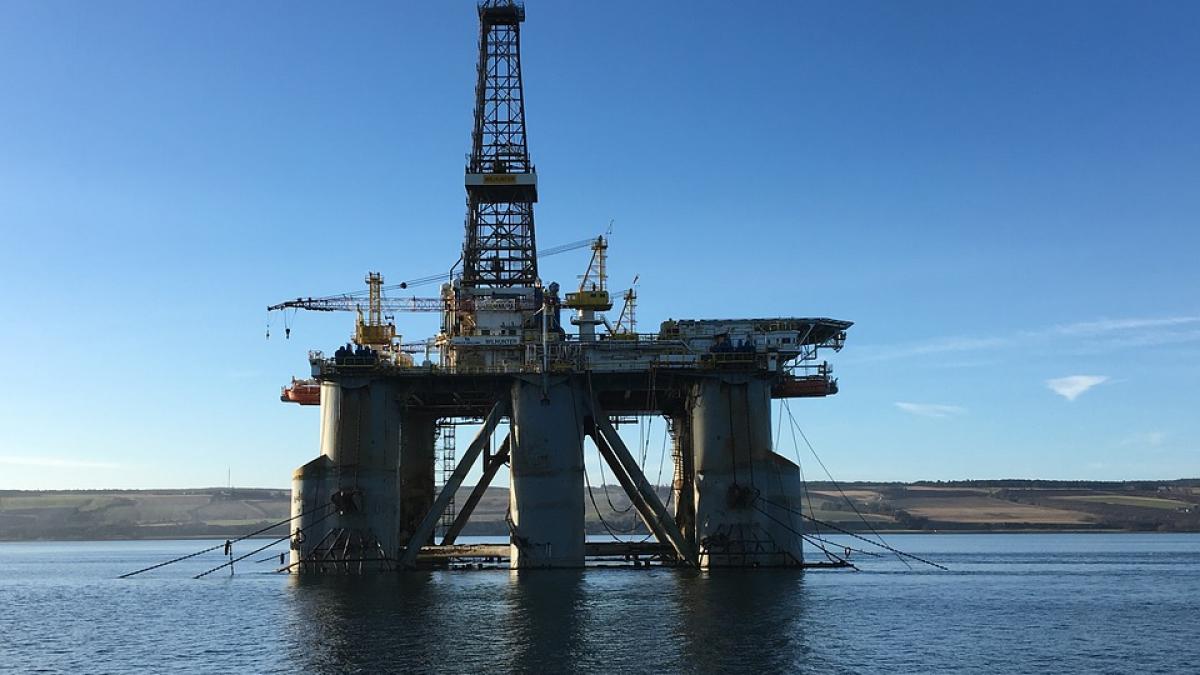 o dispozitie a garzii de mediu ar putea opri toata extractia de petrol si gaze din marea neagra