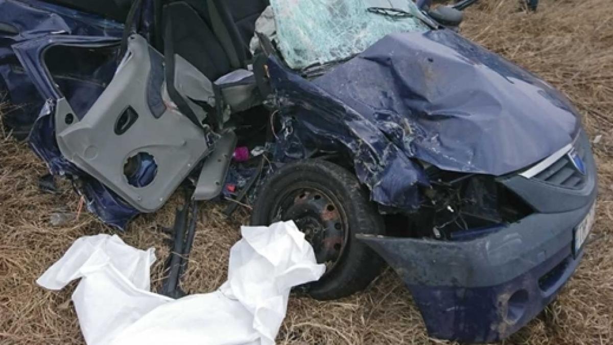 la doar 19 ani a murit intr un cumplit accident de circulatie soferul loganului si a filmat propria